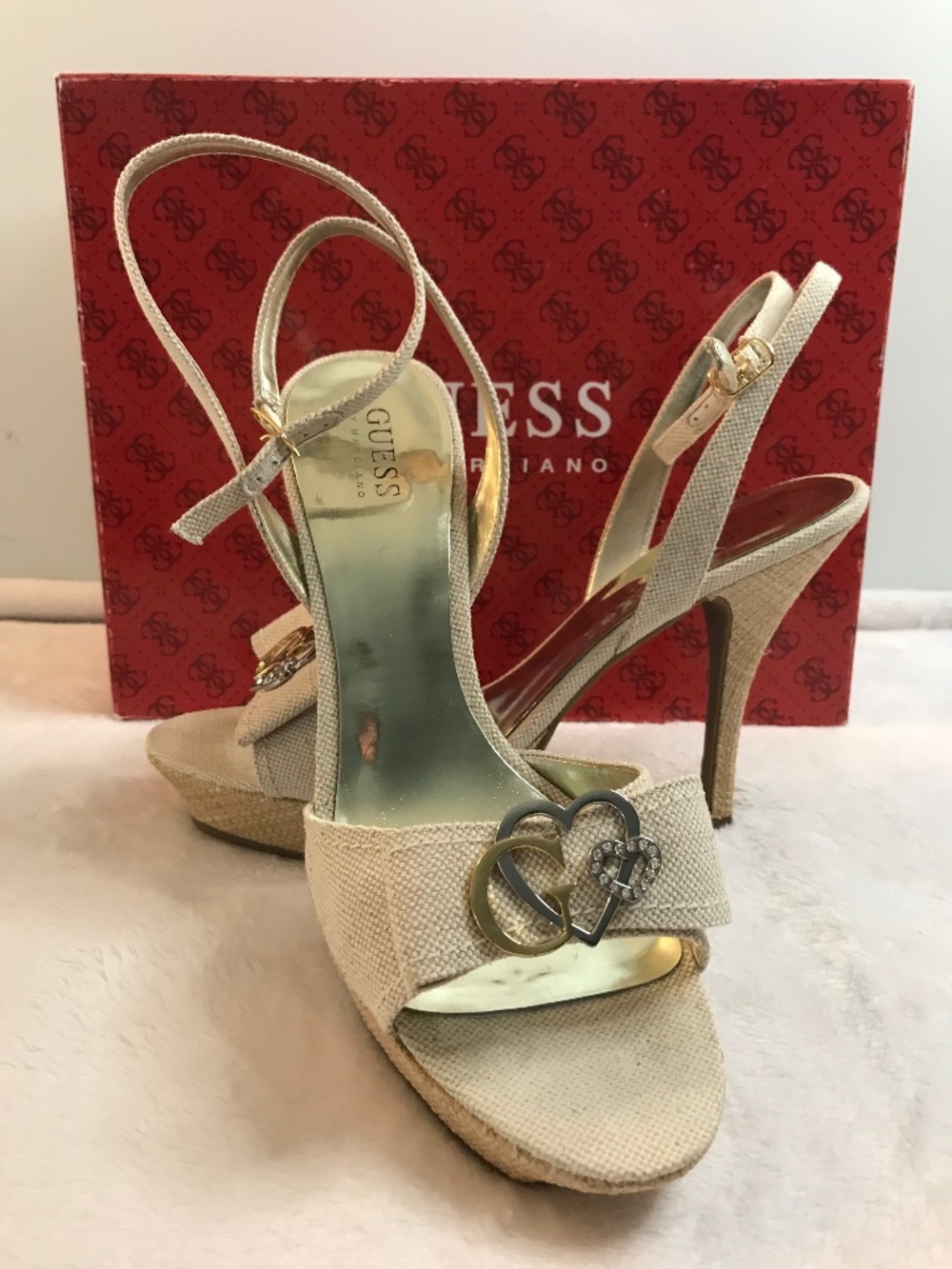 GUESS CANVAS 4" HEEL 9.5 WOMENS LIGHT NATURAL